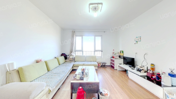 高尔夫花院二手房实景图