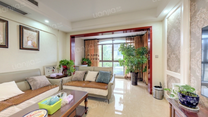 大湖美锦东区二手房实景图