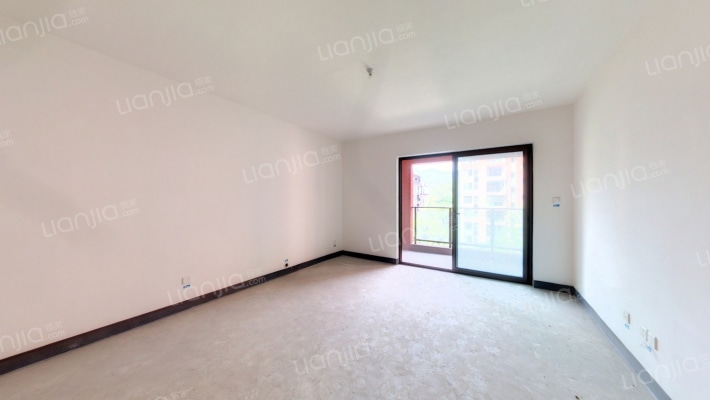 龙湖U城四组团二手房实景图