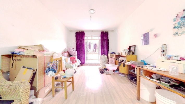 东方虹花苑二手房实景图