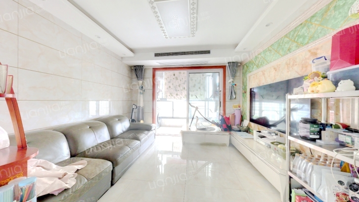 新型家园一期二手房实景图