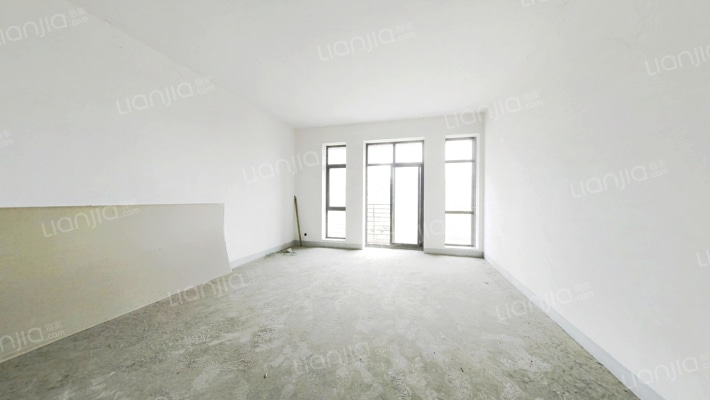 同天依云郡二手房实景图