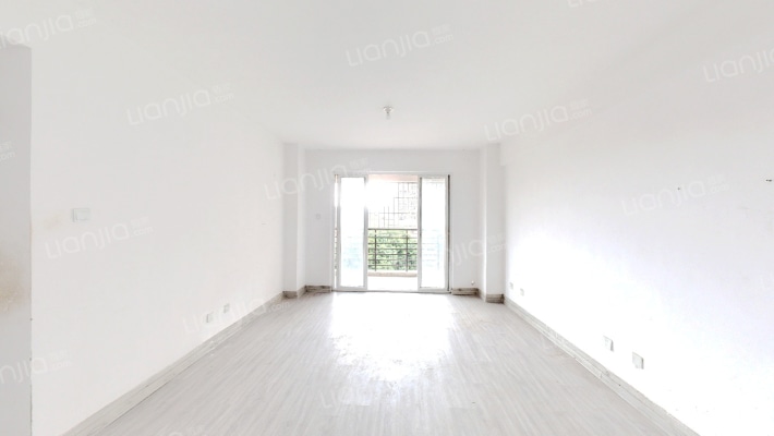 建平花园二手房实景图