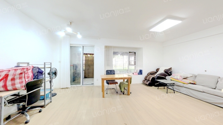 芙华金色海伦二手房实景图