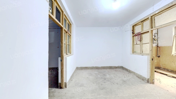 新圃西街南段8号二手房实景图