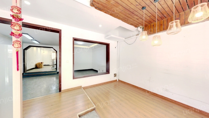 富豪花园二手房实景图