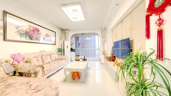 峰景鉴筑二手房实景图