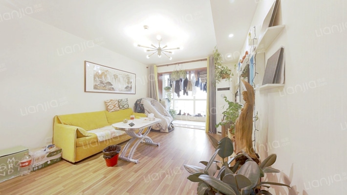 万科城市之光C区二手房实景图