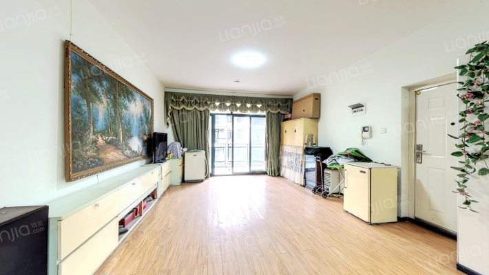 金湖家园二手房实景图