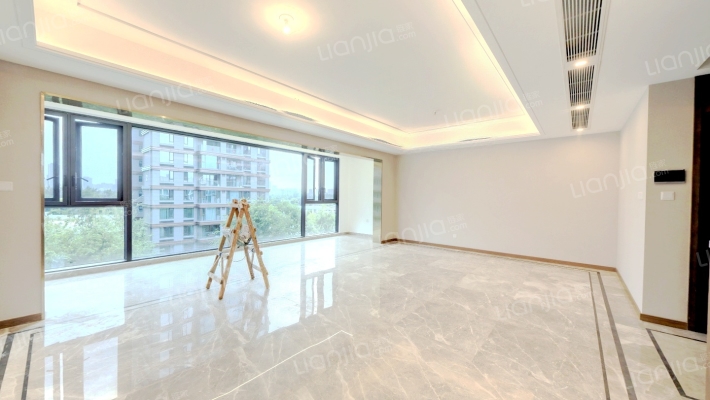 邦泰宽语二期二手房实景图