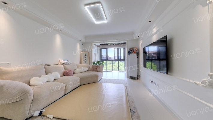 万江共和新城红公馆二手房实景图