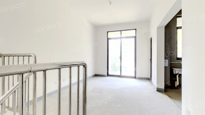 正阳铂璟湾东区二手房实景图