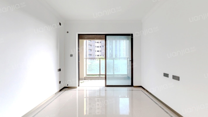 泰丰凤凰源二手房实景图