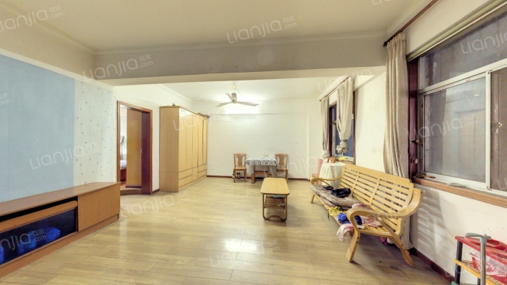 发展大道385号二手房实景图