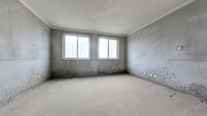 大新嘉苑二手房实景图