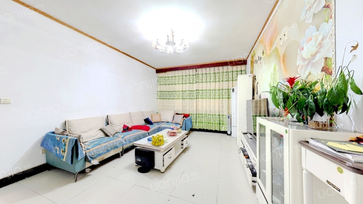 崇阳街道北郊社区荣校家属院二手房实景图