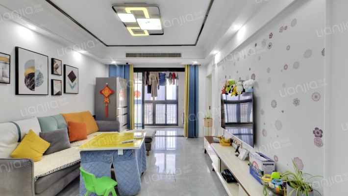 海伦春天三期二手房实景图