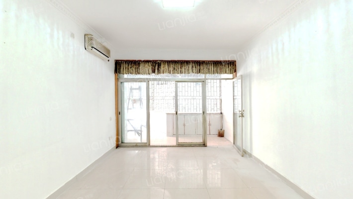 怡安邨二手房实景图