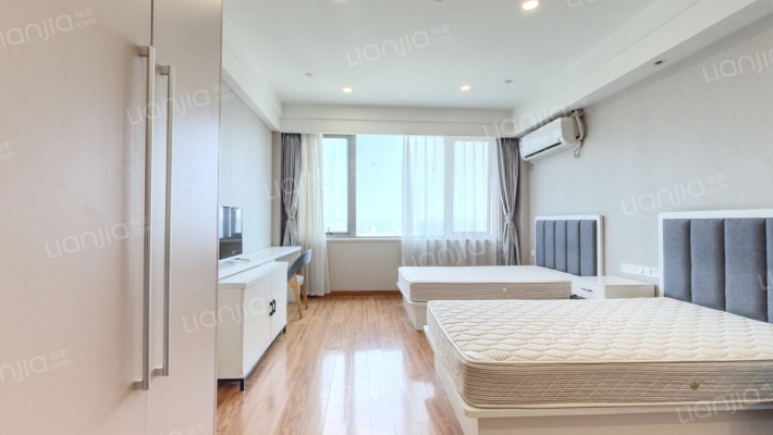 滨江宝龙城市广场二手房实景图