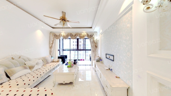 艾水清园二手房实景图