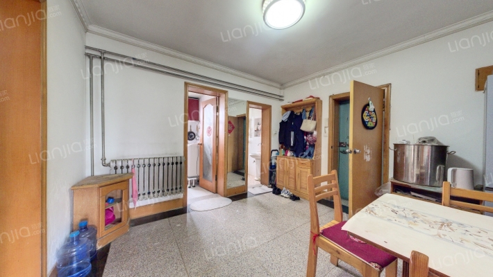 商城路二手房实景图