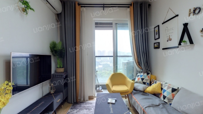 卓越中寰二手房实景图