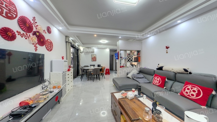 吉大豪苑二手房实景图