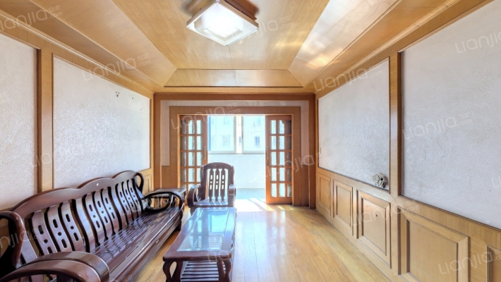 新育公寓二手房实景图