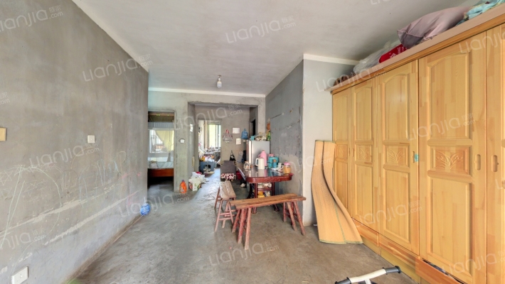 爱涛天逸园二手房实景图