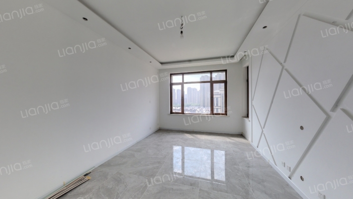 美弗霞湾二手房实景图