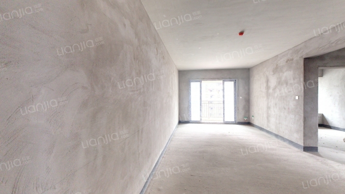 绿地海外滩米拉公馆二手房实景图