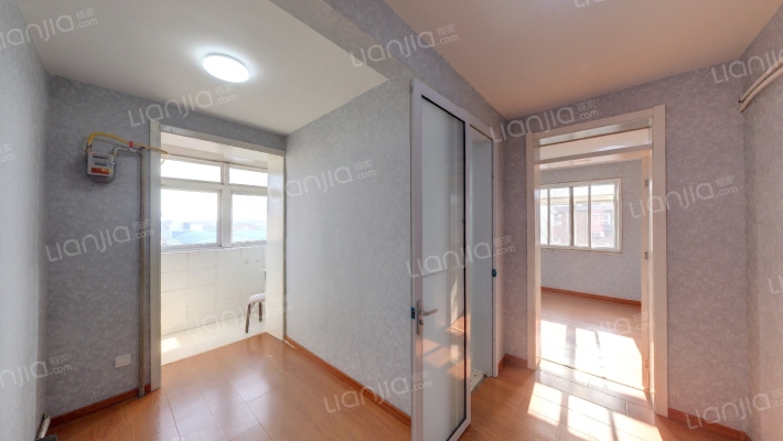 嫩江里二手房实景图