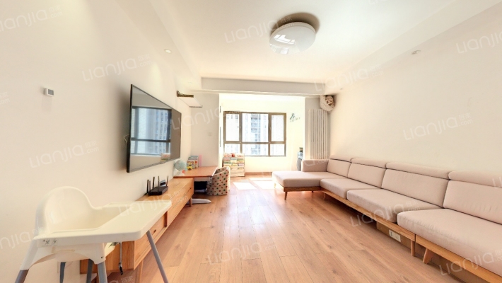 保利华庭二手房实景图