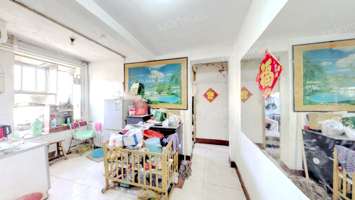 航测宿舍二手房实景图