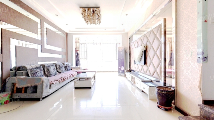 浅草绿阁三期二手房实景图