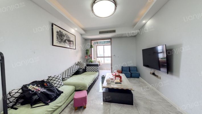 融创凡尔赛领馆四期二手房实景图