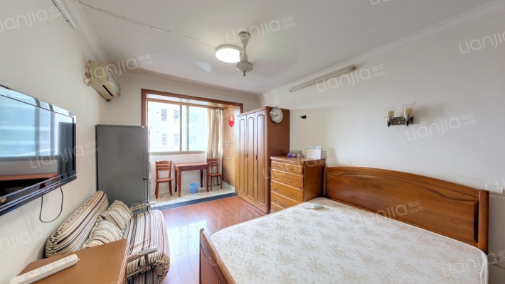 延长中路451弄二手房实景图