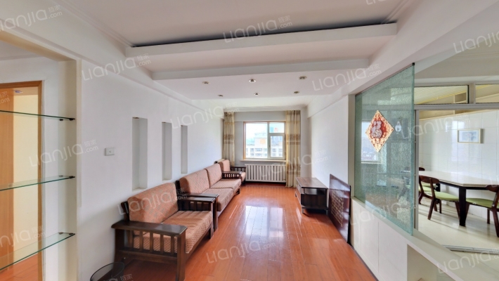 亚泰豪苑二手房实景图