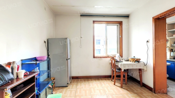 压力机械厂宿舍二手房实景图