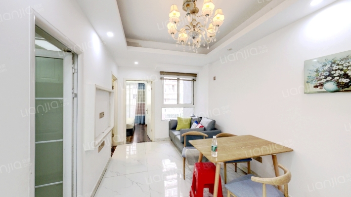 福湾新城秋月苑二手房实景图