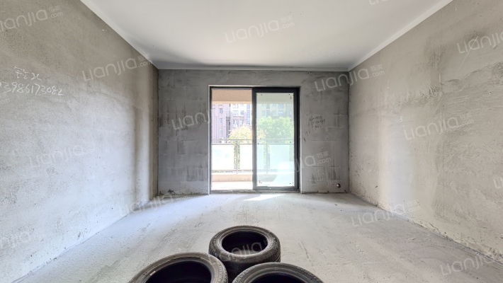 全景外滩二手房实景图