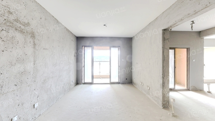 贵安新天地贵尊苑A区二手房实景图