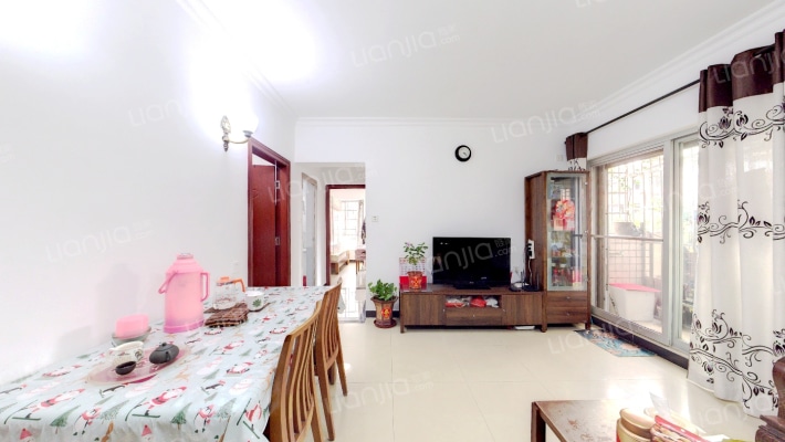 老干中心大院二手房实景图