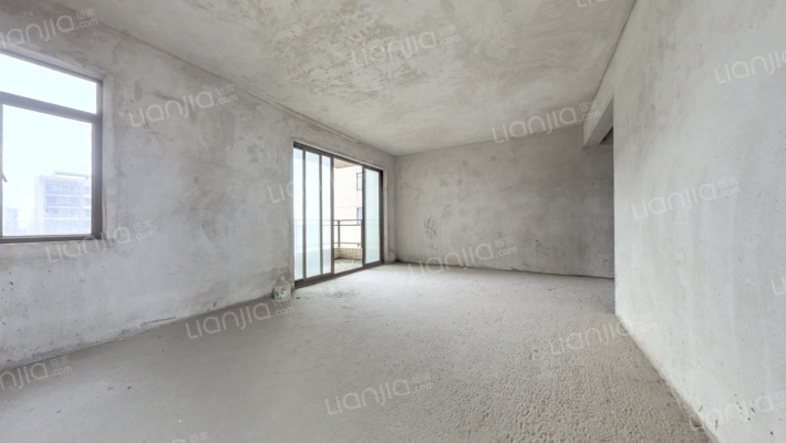 鼎信四季花园二手房实景图