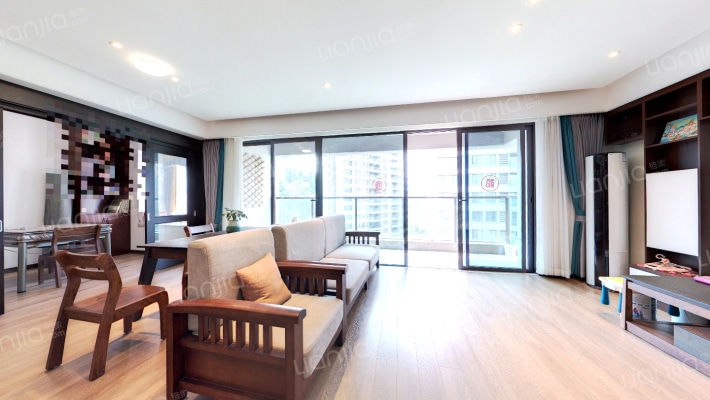 万科十七英里二手房实景图