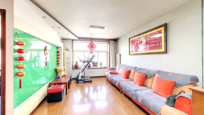 林校中里二手房实景图