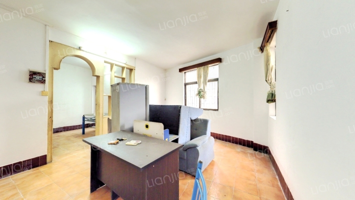 美湾南小区二手房实景图