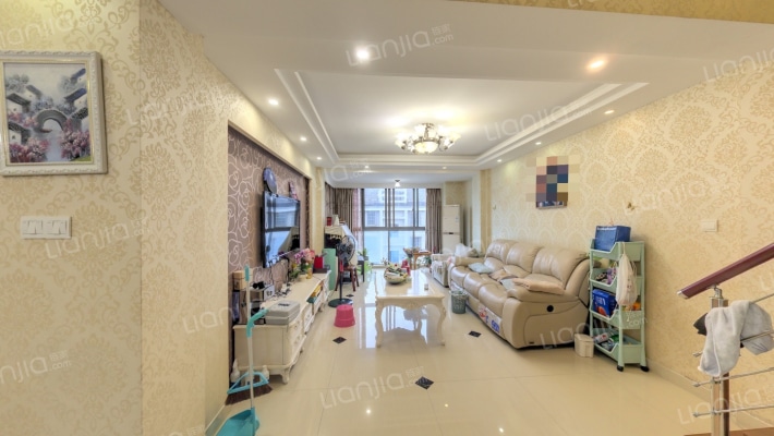 溪岸家苑二手房实景图