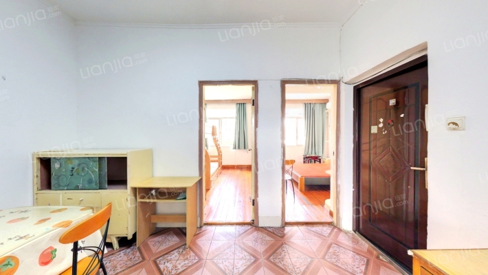 省体宿舍二手房实景图