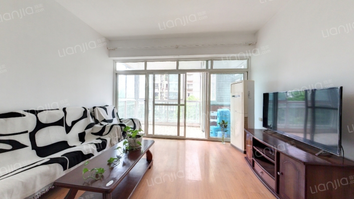 空港圣地二手房实景图